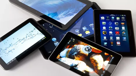 Tablets on the slide BlackBerry? Not just yet