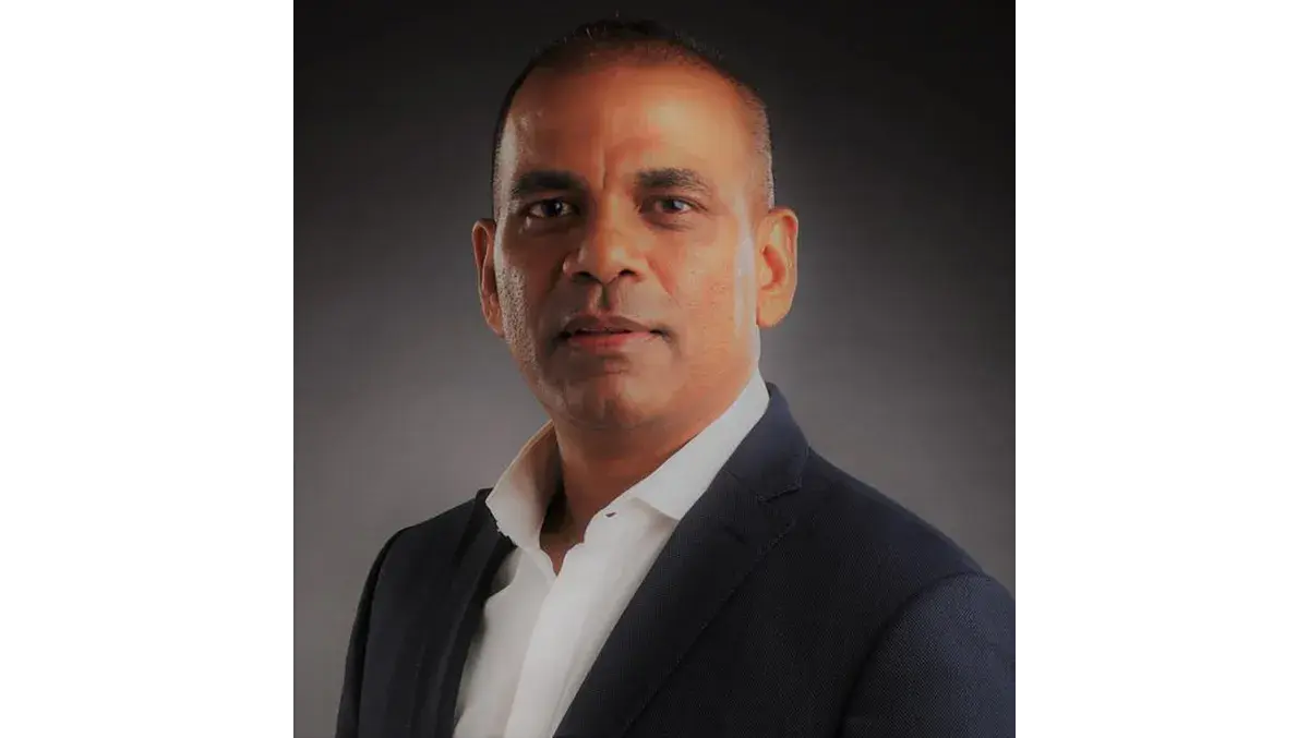 Ryan perera headshot