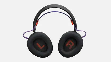 Hands-on review: JBL Quantum 650 Wireless Gaming Headset